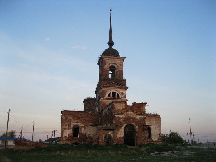 Храм Илии Пророка в селе Огнёвское Каслинского района Челябинской области